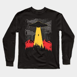 area 51, aliens, resident alien, abduction, alien invasion, ufo, sci fi, extraterrestrial, space, roswell, flying saucer, ufos Long Sleeve T-Shirt